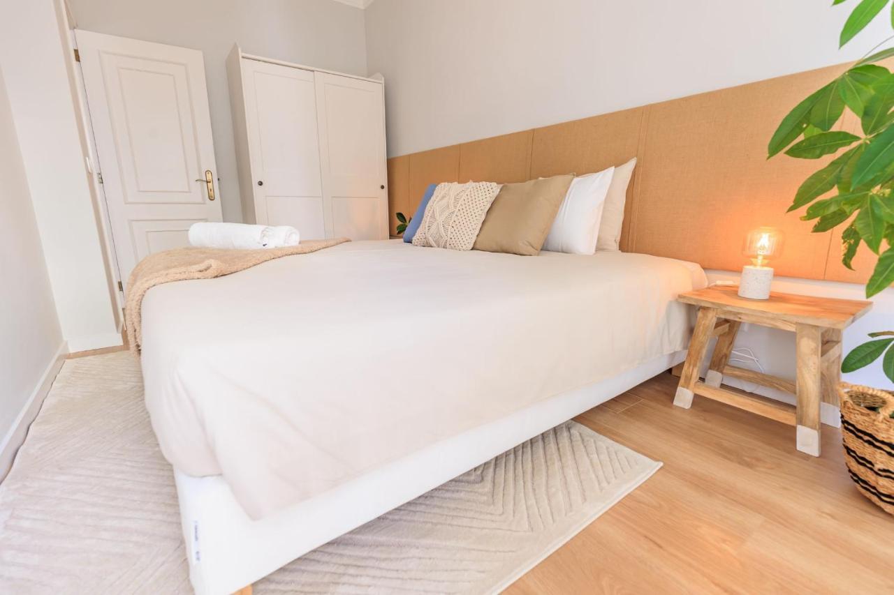 Enjoy Bonfim Central 2Br Renovated Apartment By Lovelystay Porto Ngoại thất bức ảnh